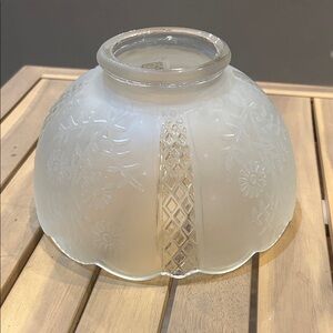 Vgt Art Deco pressed glass lamp shade w frosted finish.